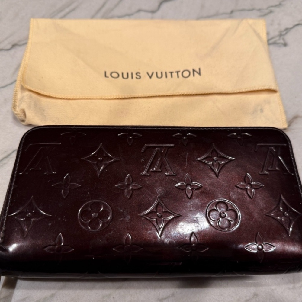 LV Vernis Brown Monogram Wallet w Dusty Comps Are $300 and up